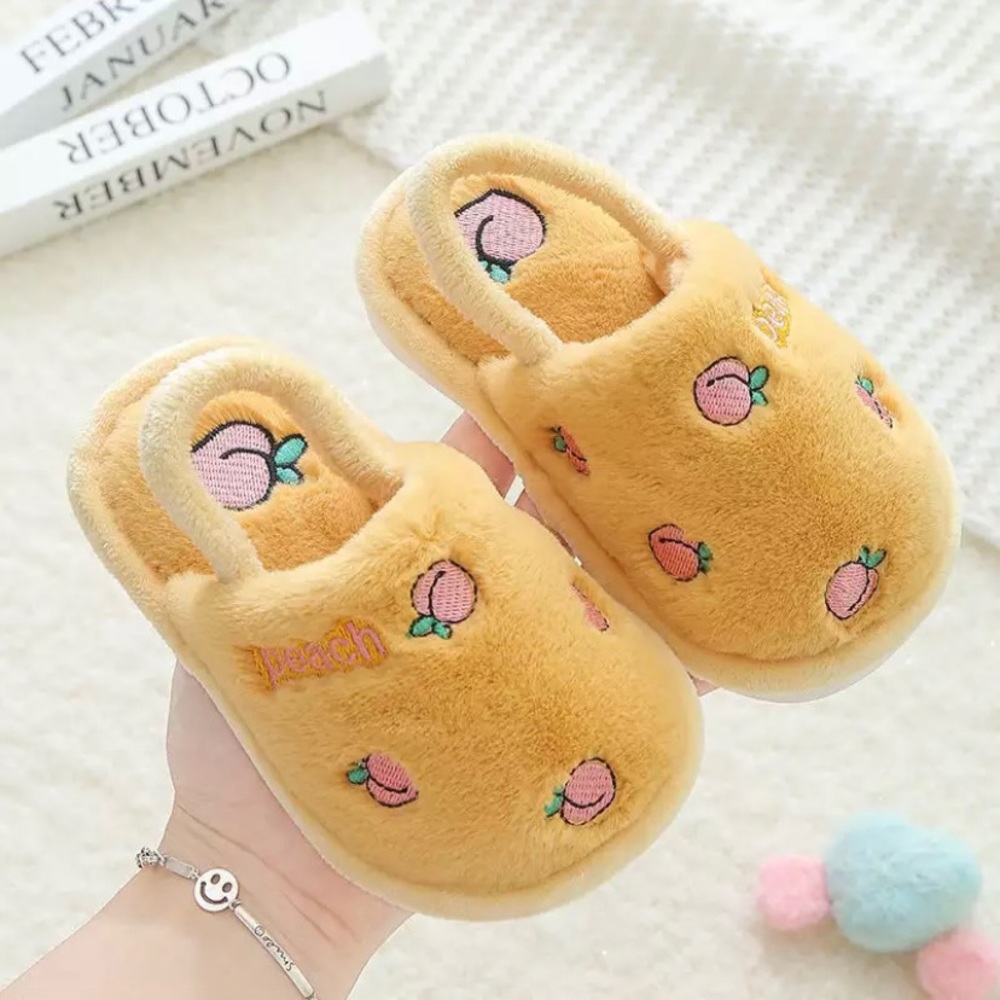 Kid’s house slippers